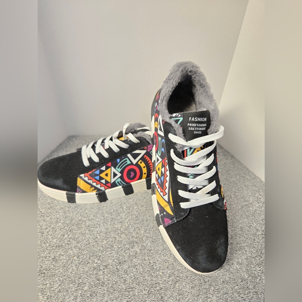 Skateboard Shoes Mens Size EU 45 Black Multicolored Geometric Faux Fur Lined